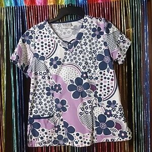Uniform Advantage Floral V-Neck Top in Purple and White